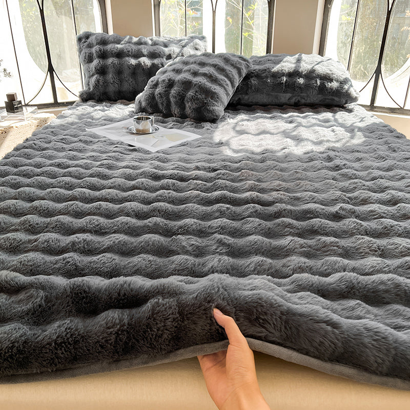 Homyo Fluffy Faux Rabbit Fur Fitted Sheet 3PC Set for bed Mattress Cover with two pillow cases, Ultra-Soft Fleece, Warm Cozy Elegant, plush soft warm, Gift for Girls and Women