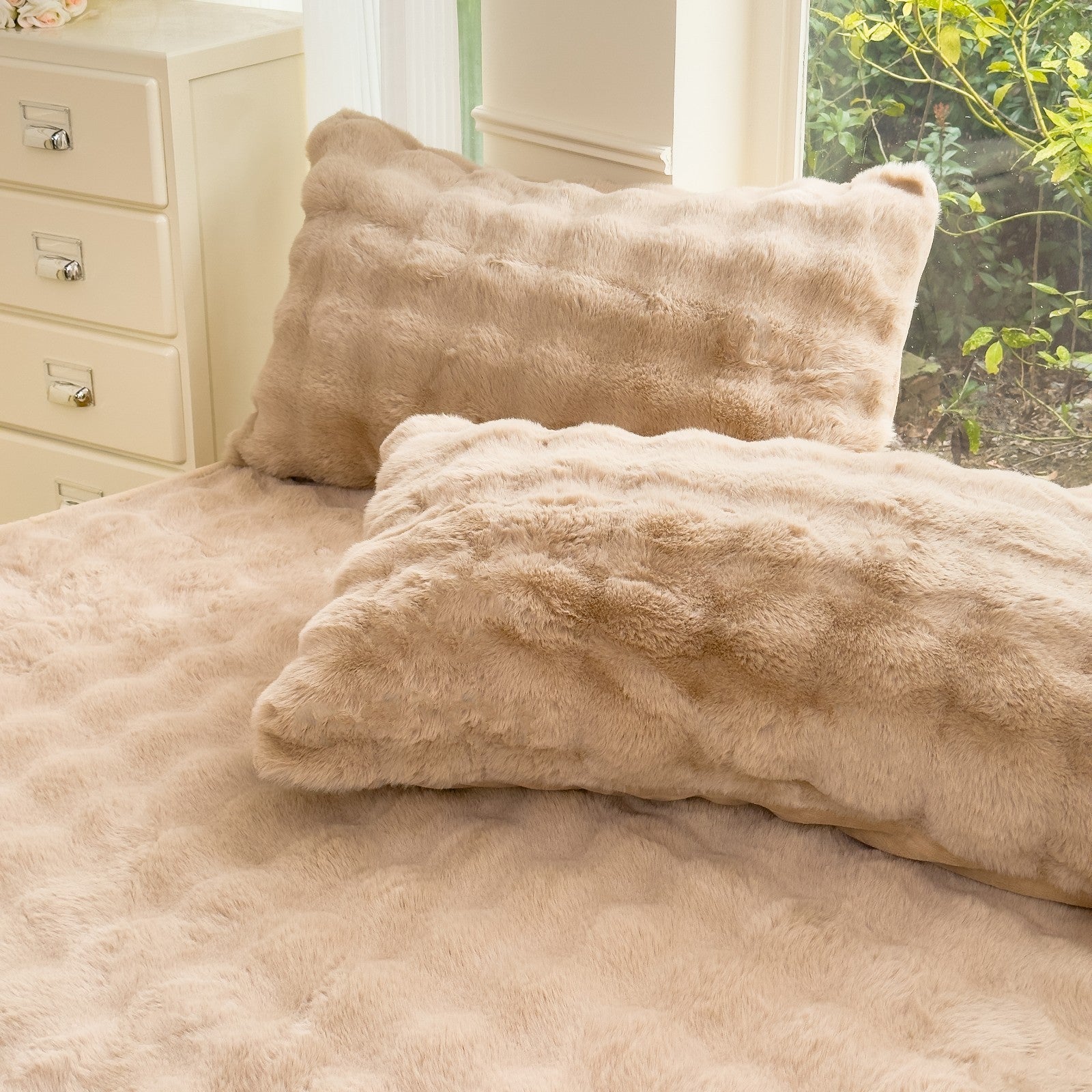 Fluffy Faux Fur Fitted Sheet Set Ultra Soft Fleece Warm Cozy Bed Mattress Cover
