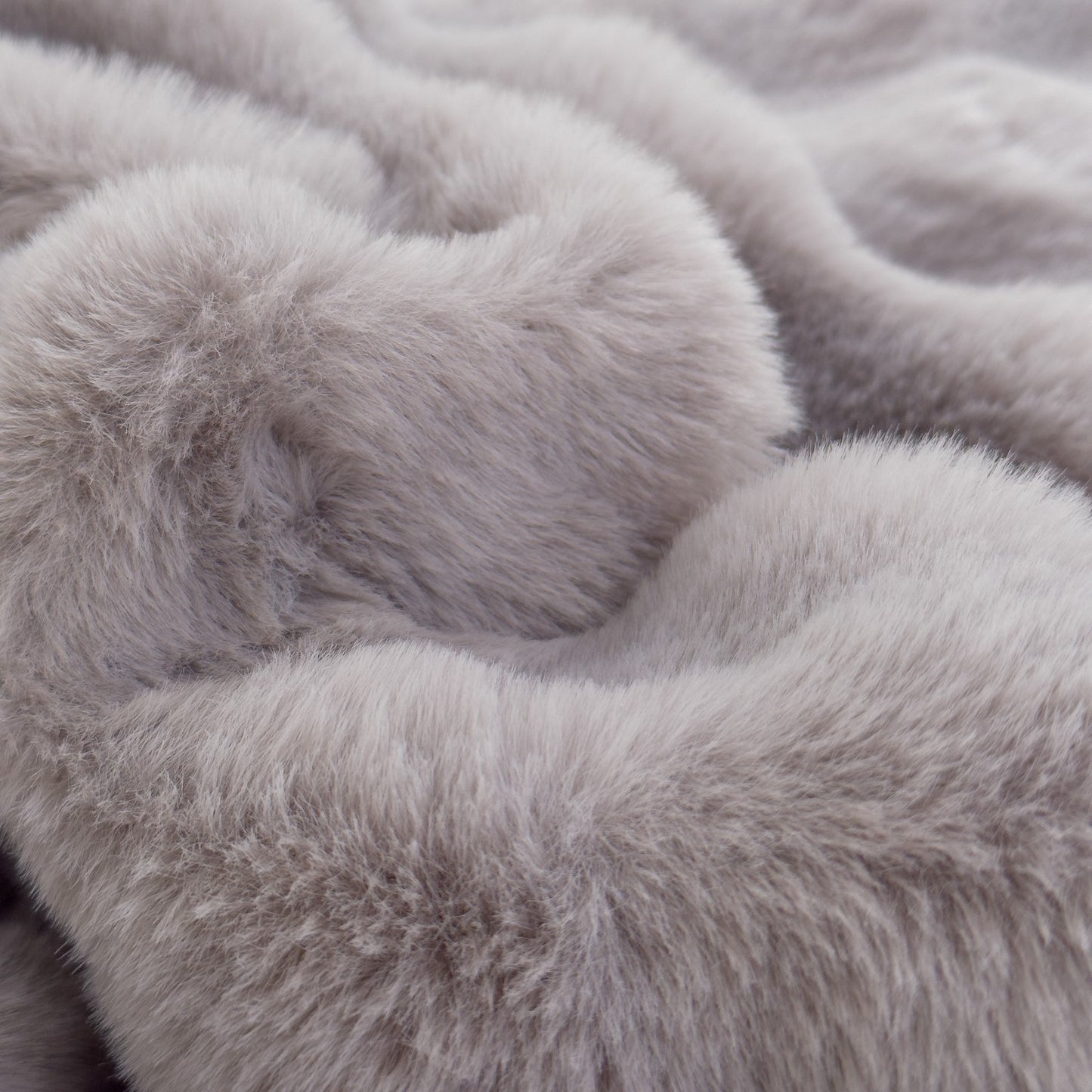 Fluffy Faux Fur Fitted Sheet Set Ultra Soft Fleece Warm Cozy Bed Mattress Cover