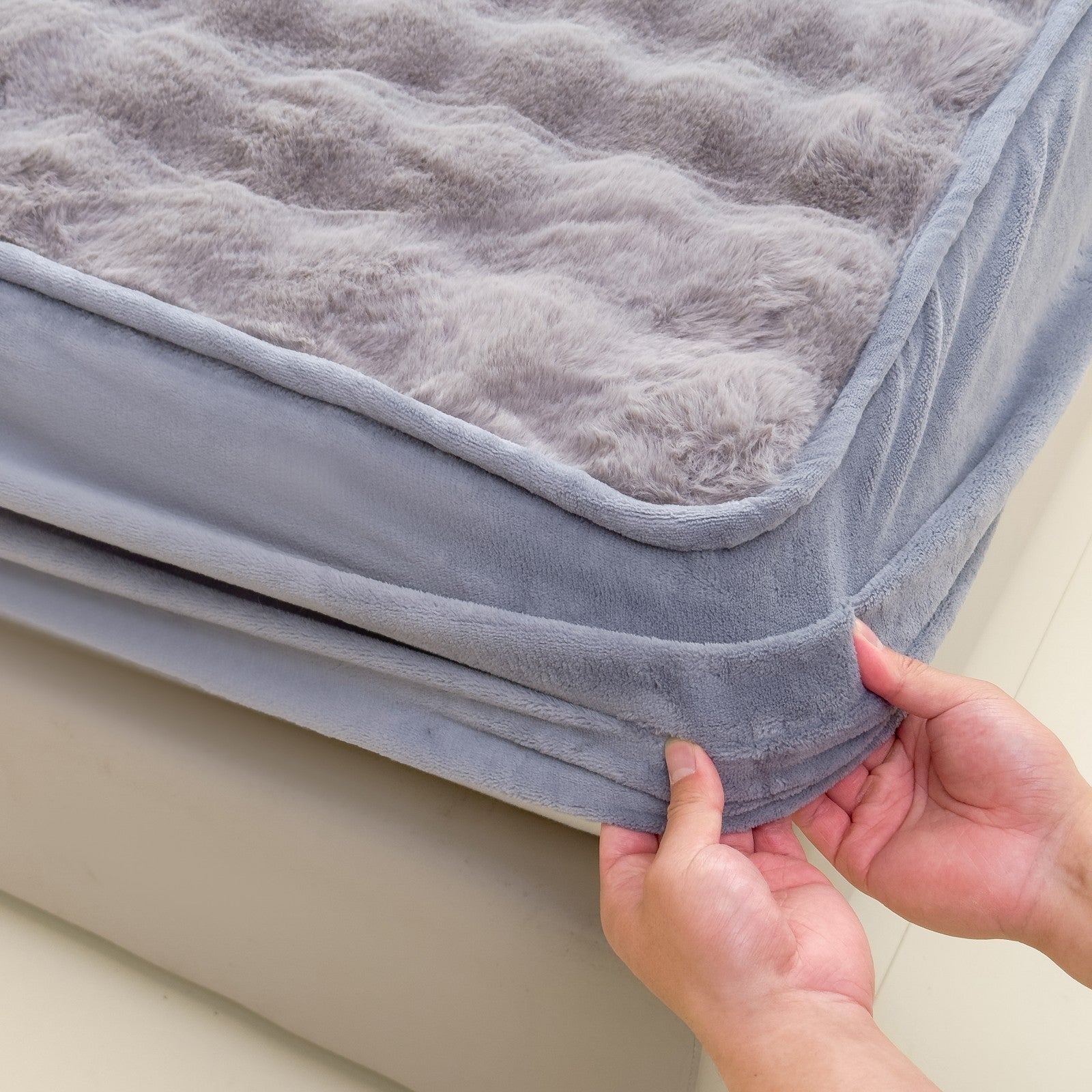 Fluffy Faux Fur Fitted Sheet Set Ultra Soft Fleece Warm Cozy Bed Mattress Cover