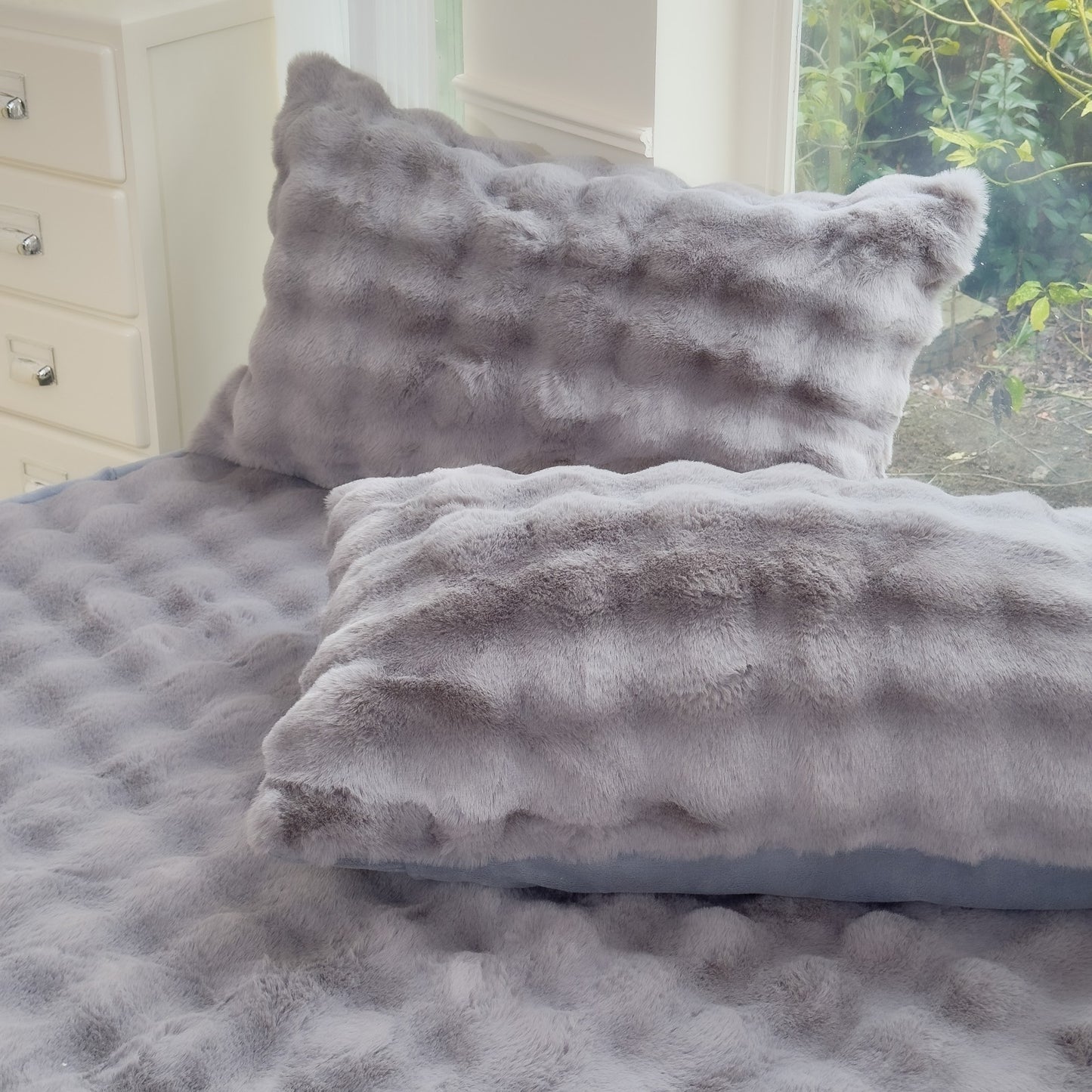 Fluffy Faux Fur Fitted Sheet Set Ultra Soft Fleece Warm Cozy Bed Mattress Cover