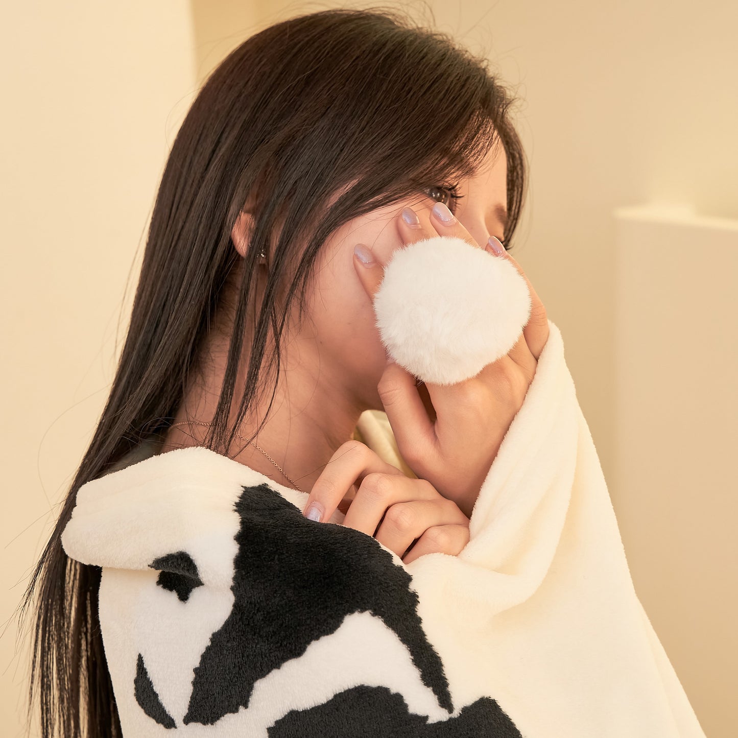 Homyo Panda Pattern Flannel Throw Blanket  Hypoallergenic Soft Durable Warm Fabric for Ultimate Comfort for Sofa or Bed with Adorable Panda Design, all seasons, Gift for girls and women, 59 x 79 inches