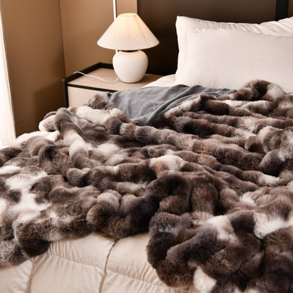 HOMYO Sanctuary 540GSM tie-dye faux fur bubble blanket – view 9 of 11