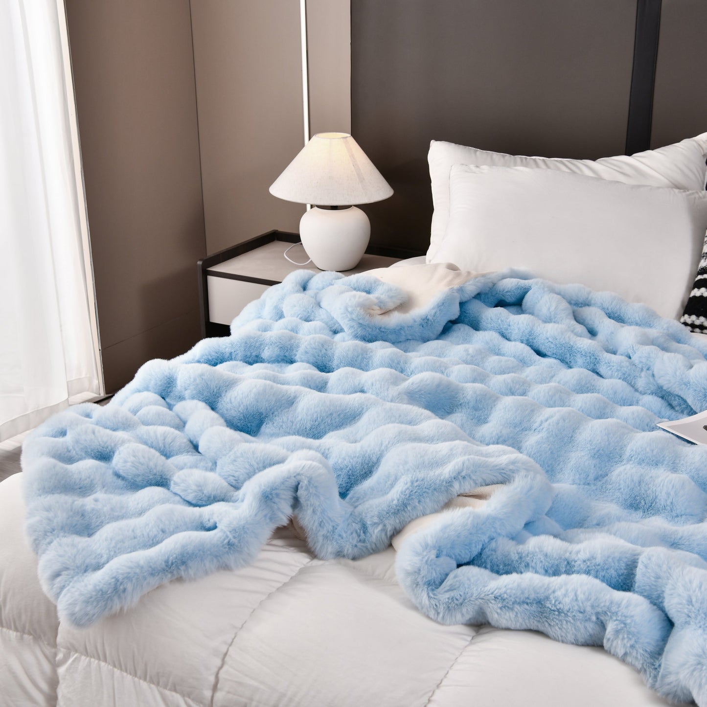 The Sanctuary Throw by HOMYO | 540GSM Faux Rabbit Fur Blanket - Soft Thick Cozy Throw